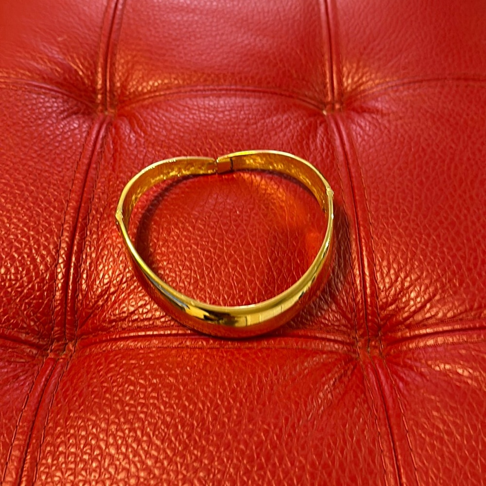 WIRTH goldtone collar necklace